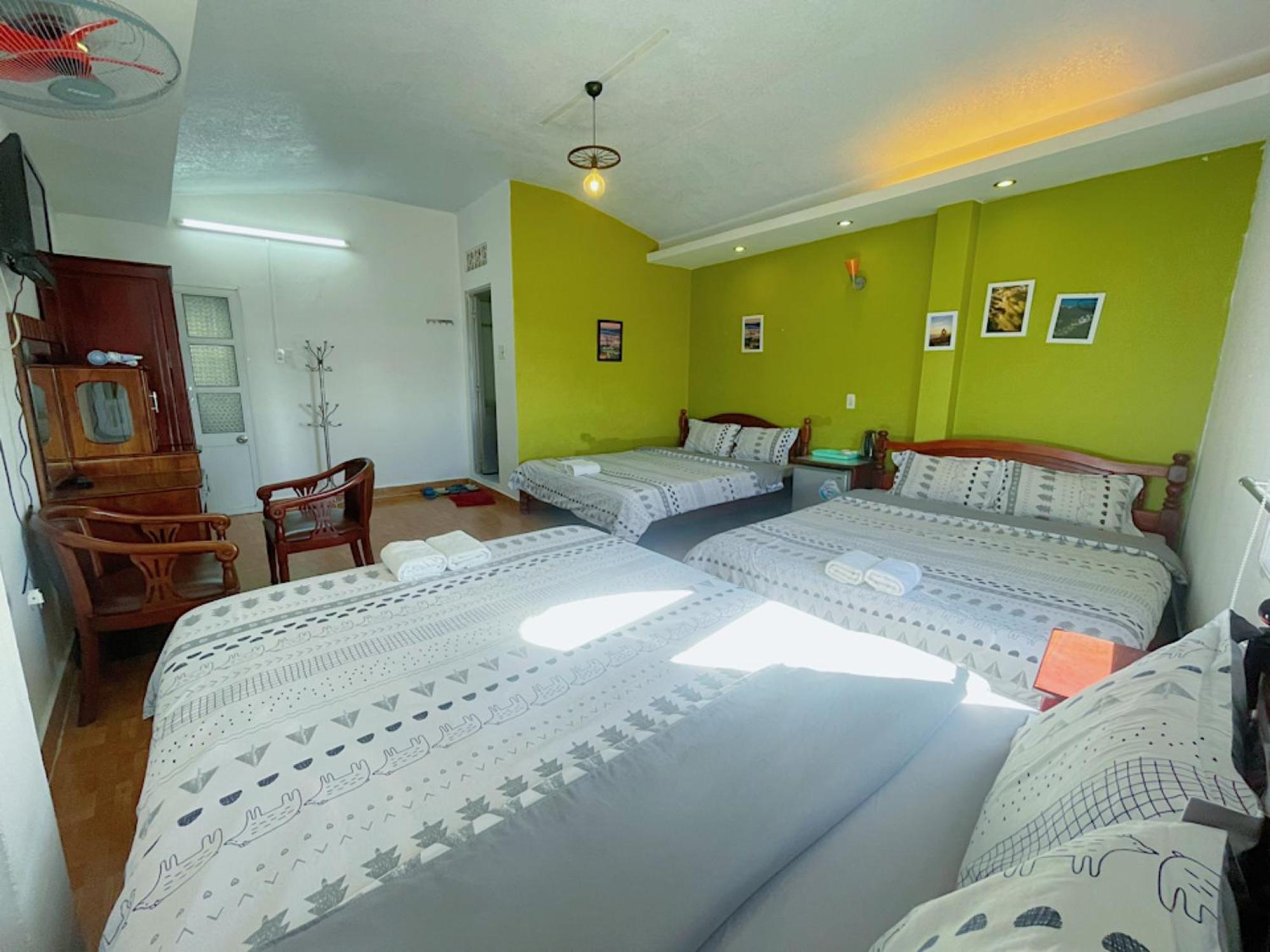 Hotel Khách sạn Anh Hào à Đà Lạt Extérieur photo