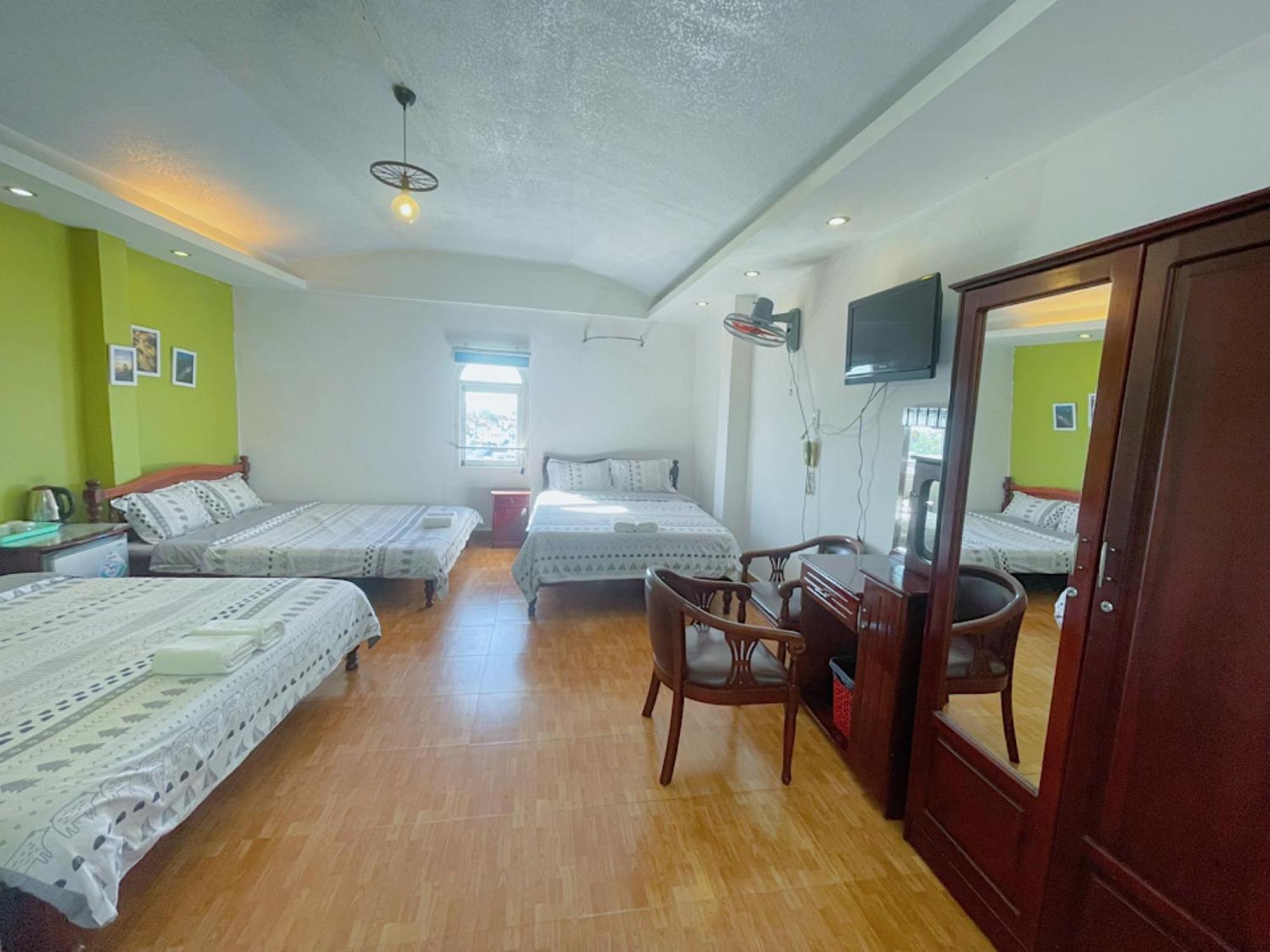 Hotel Khách sạn Anh Hào à Đà Lạt Extérieur photo