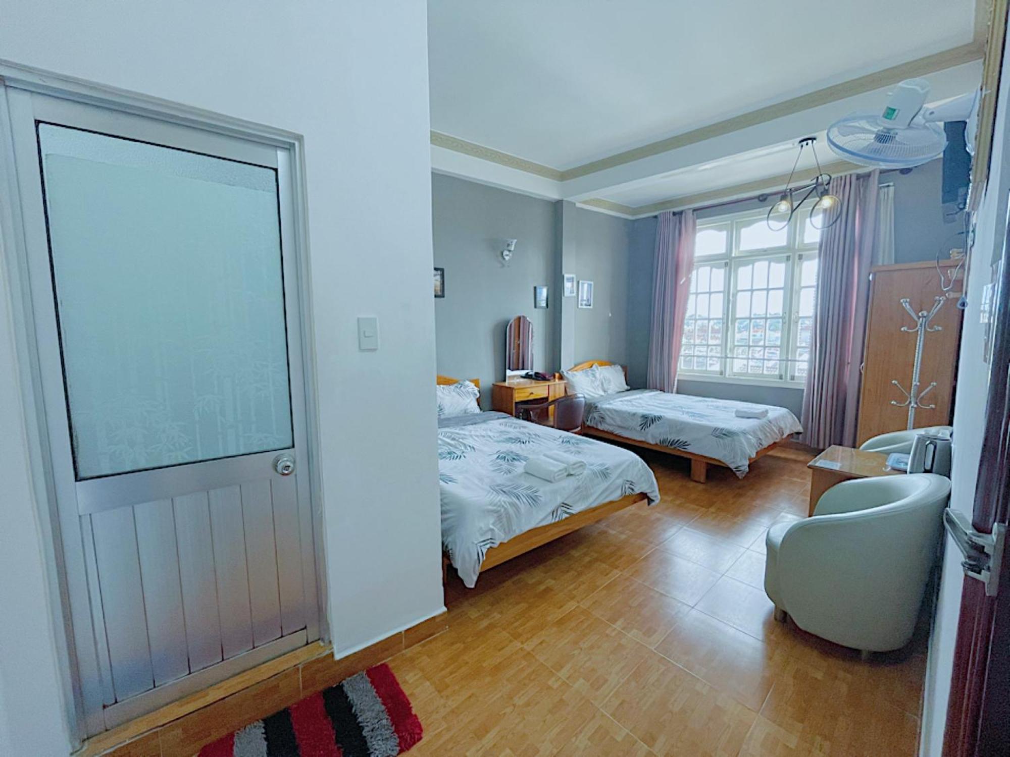 Hotel Khách sạn Anh Hào à Đà Lạt Extérieur photo
