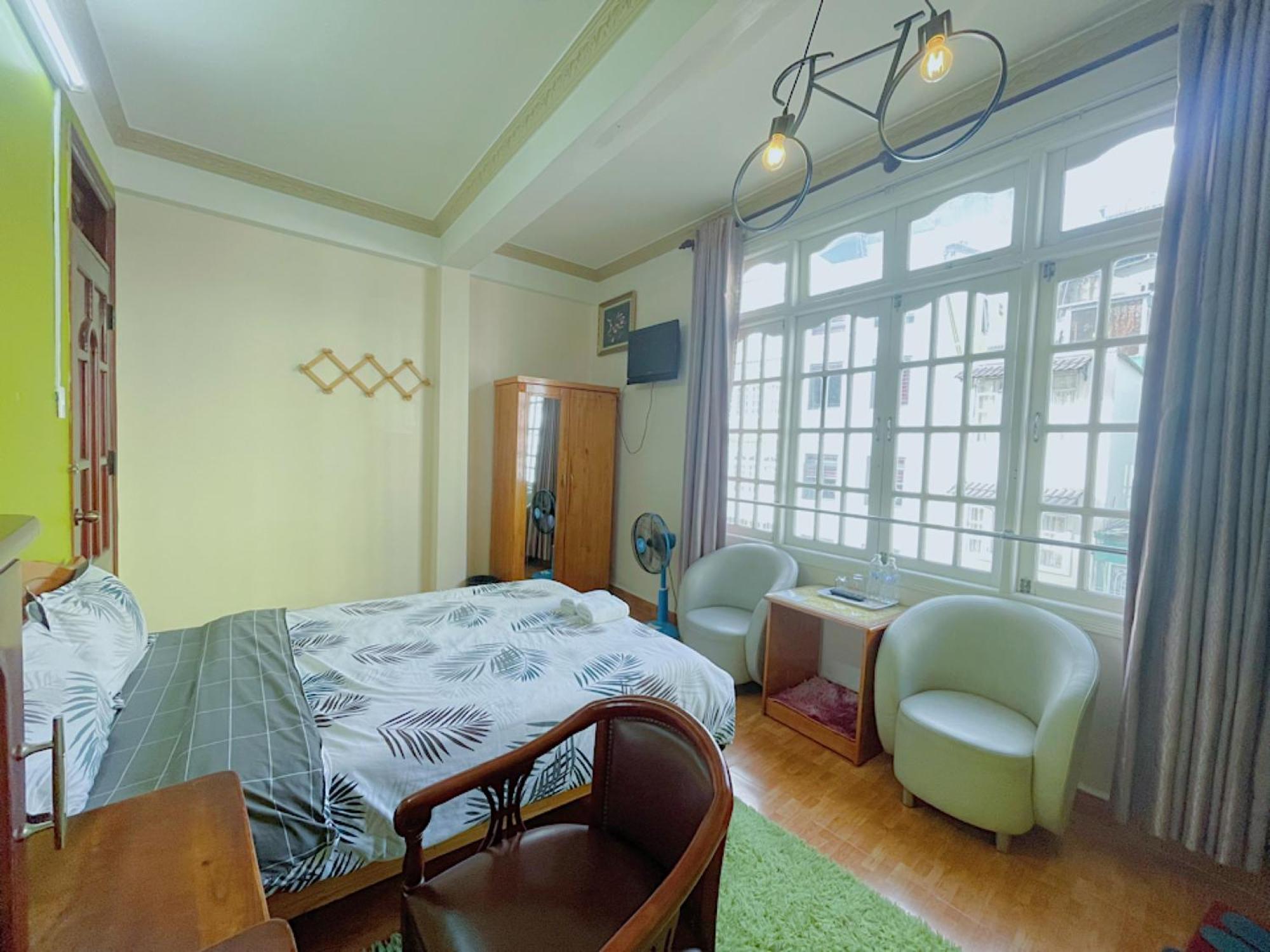 Hotel Khách sạn Anh Hào à Đà Lạt Extérieur photo