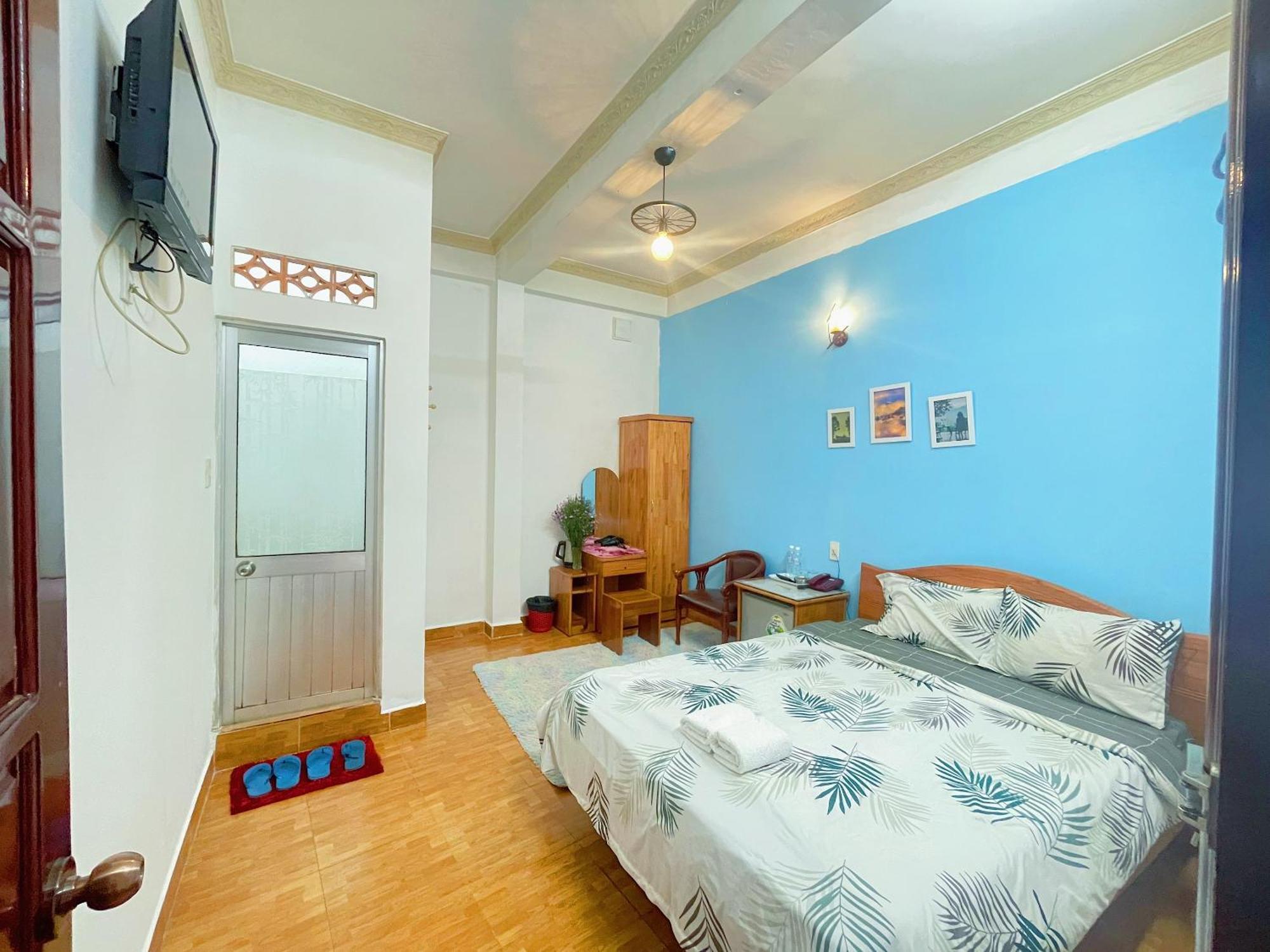 Hotel Khách sạn Anh Hào à Đà Lạt Extérieur photo