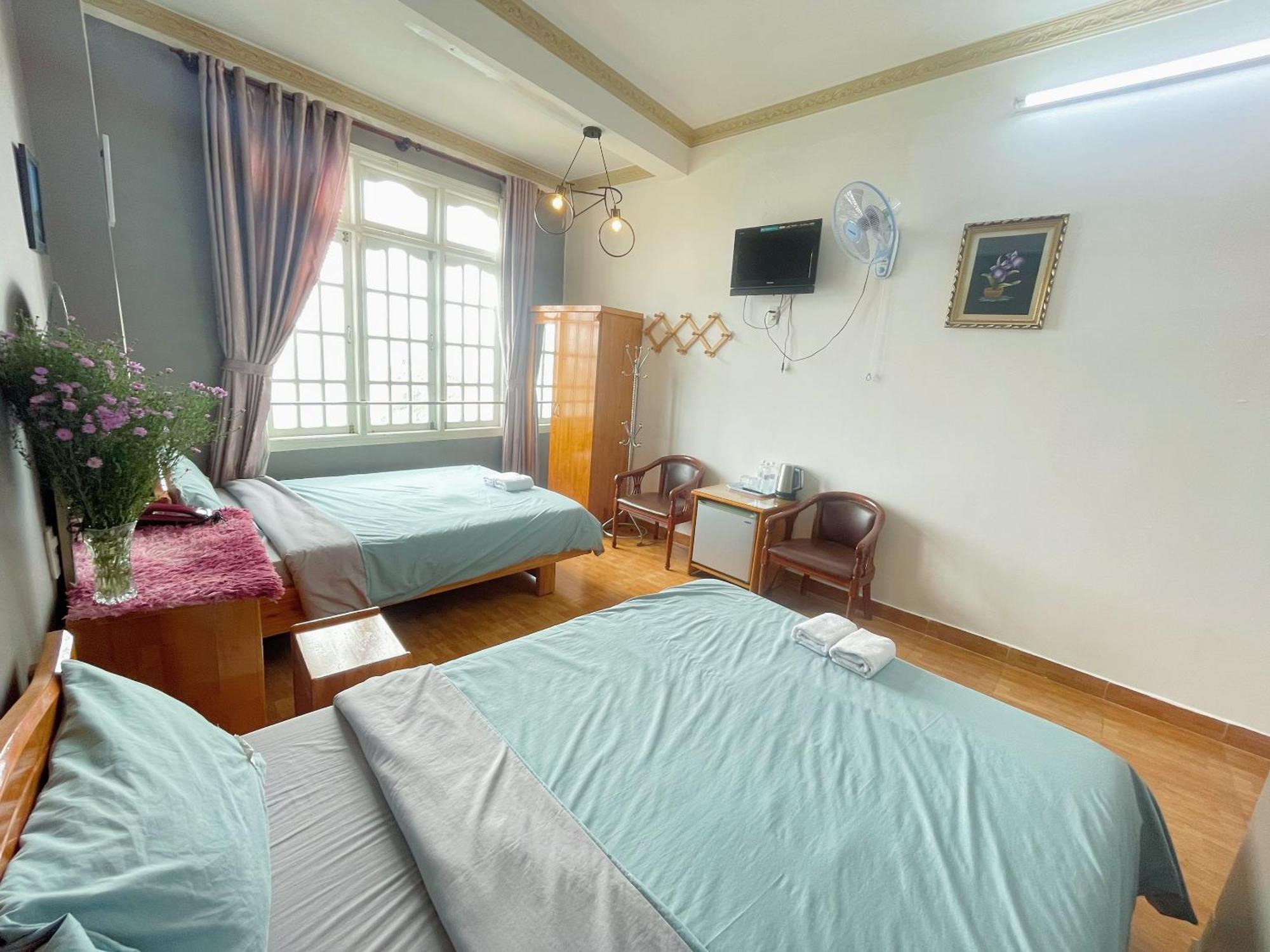Hotel Khách sạn Anh Hào à Đà Lạt Extérieur photo