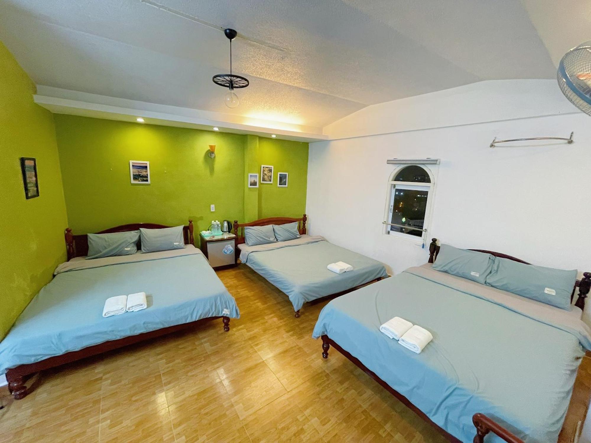 Hotel Khách sạn Anh Hào à Đà Lạt Extérieur photo
