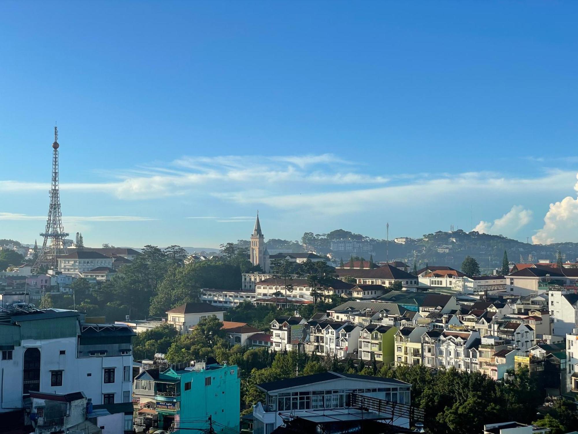 Hotel Khách sạn Anh Hào à Đà Lạt Extérieur photo