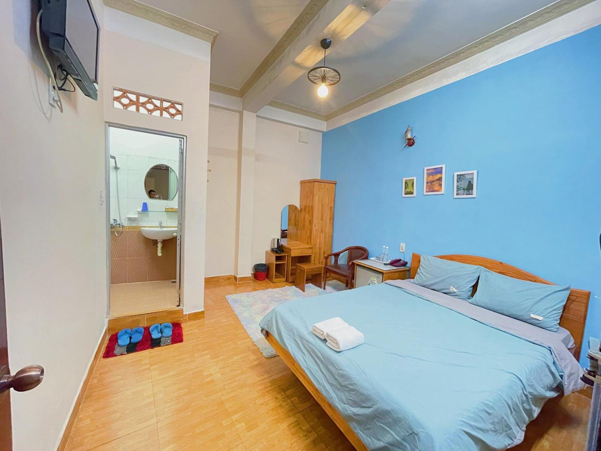 Hotel Khách sạn Anh Hào à Đà Lạt Extérieur photo